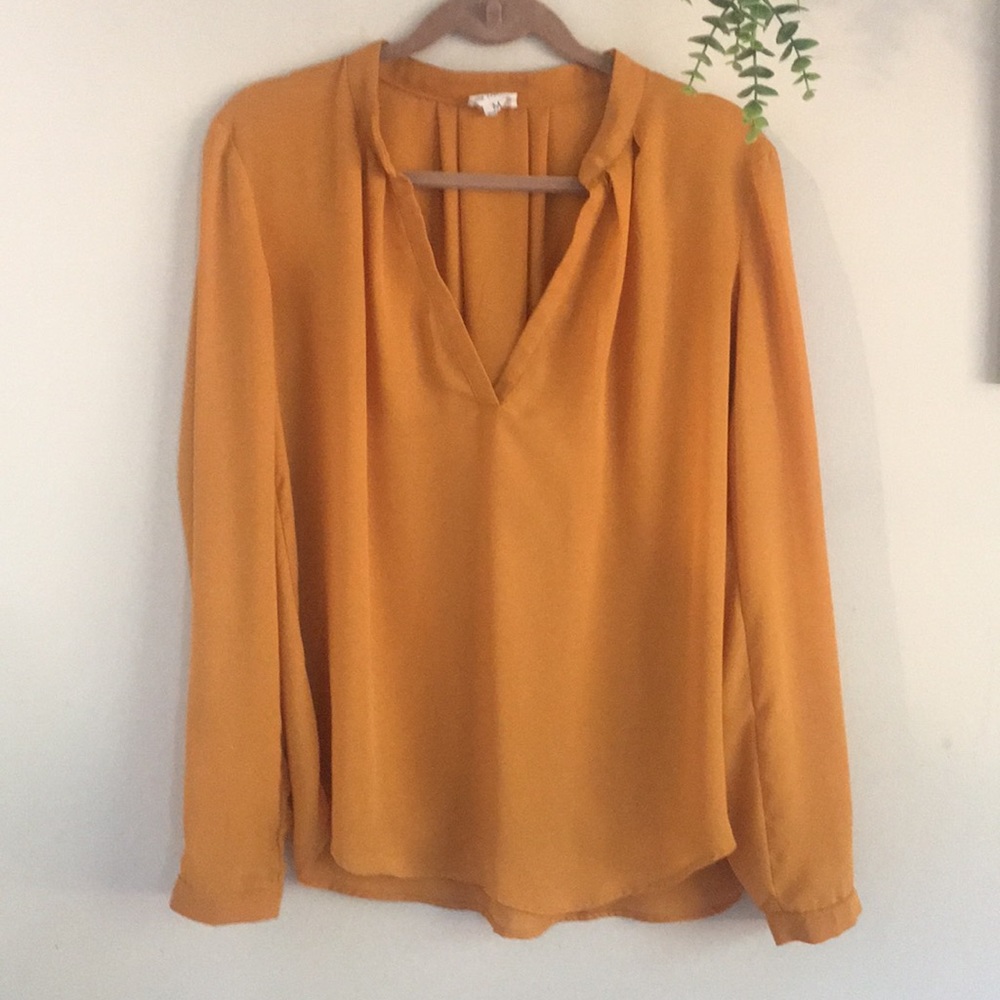 Long sleeve v neck dress shirt